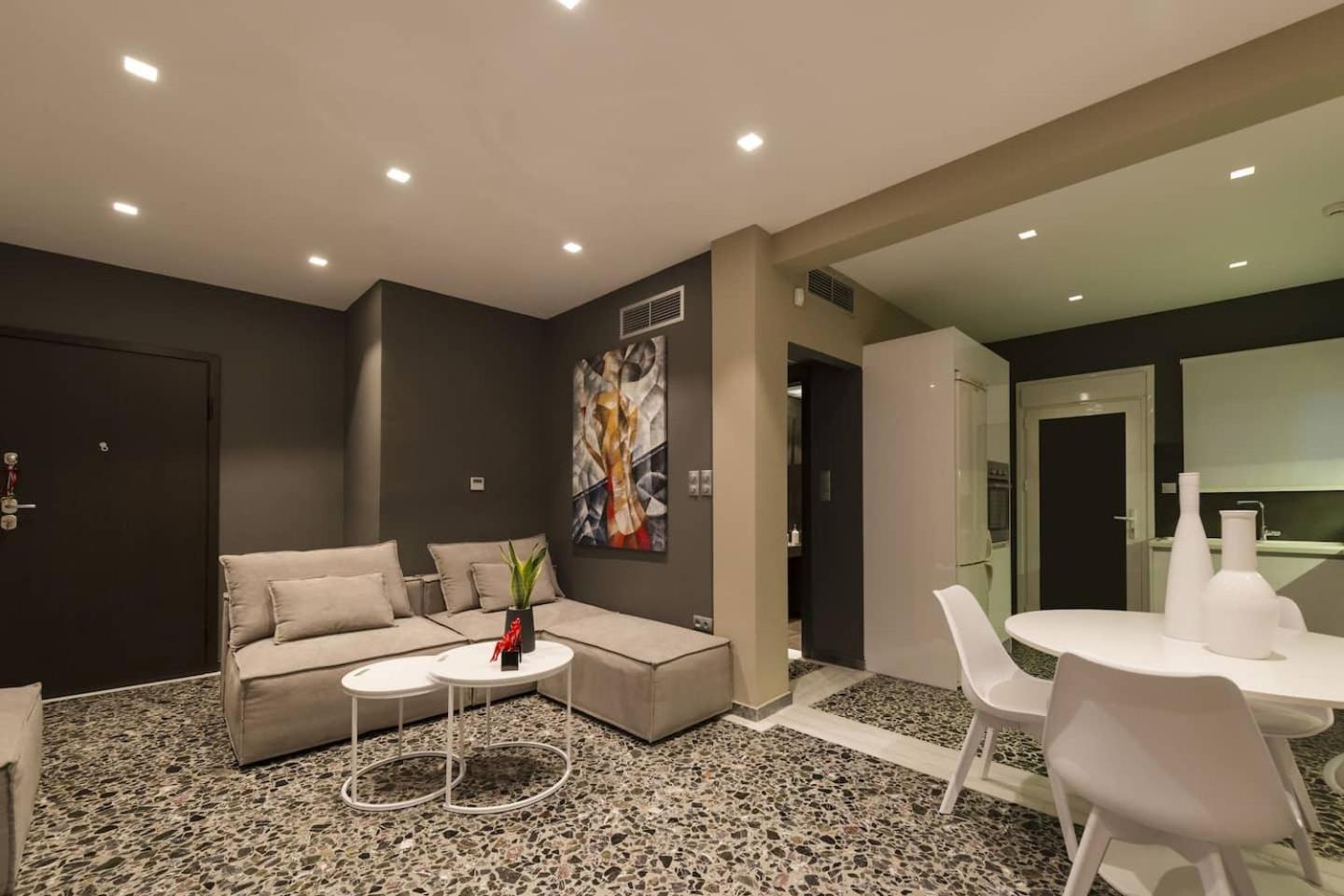 Ma Maison Nο 1, Penthouse, Acropolis And Lycabettus View, Ultra High Speed Internet 300 Mbps, 15' To Acropolis By Metro, 1' From Metro Station 아테네 외부 사진