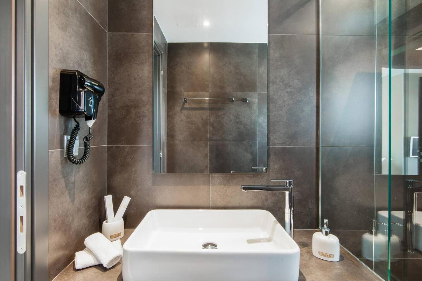 Ma Maison Nο 1, Penthouse, Acropolis And Lycabettus View, Ultra High Speed Internet 300 Mbps, 15' To Acropolis By Metro, 1' From Metro Station 아테네 외부 사진