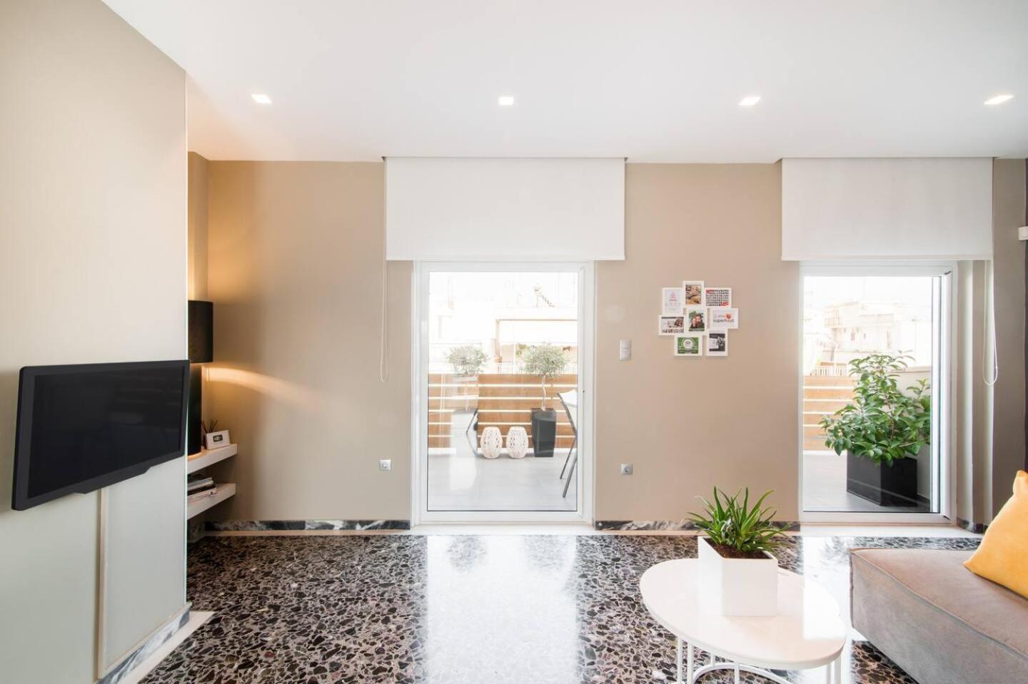 Ma Maison Nο 1, Penthouse, Acropolis And Lycabettus View, Ultra High Speed Internet 300 Mbps, 15' To Acropolis By Metro, 1' From Metro Station 아테네 외부 사진